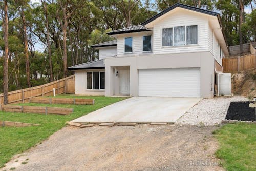 18 Sobey Street