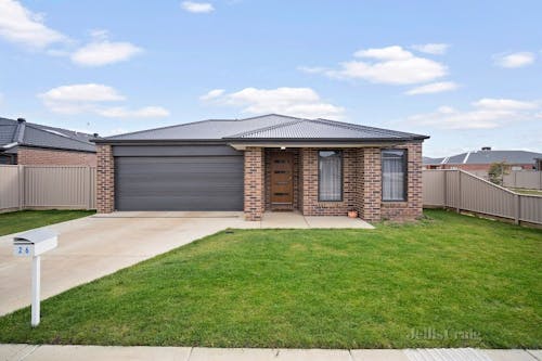 26 Wedgetail Drive